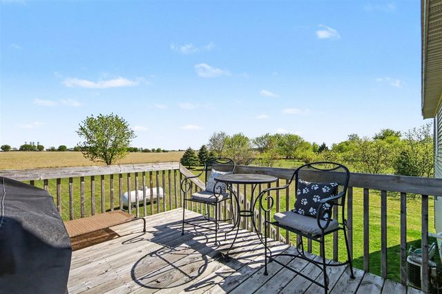 7864 County Farm Road, Greenville, MI 48838