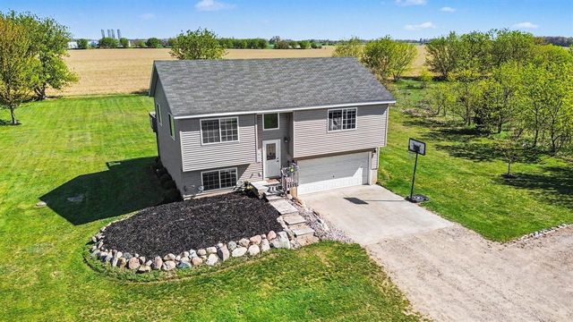 7864 County Farm Road, Greenville, MI 48838