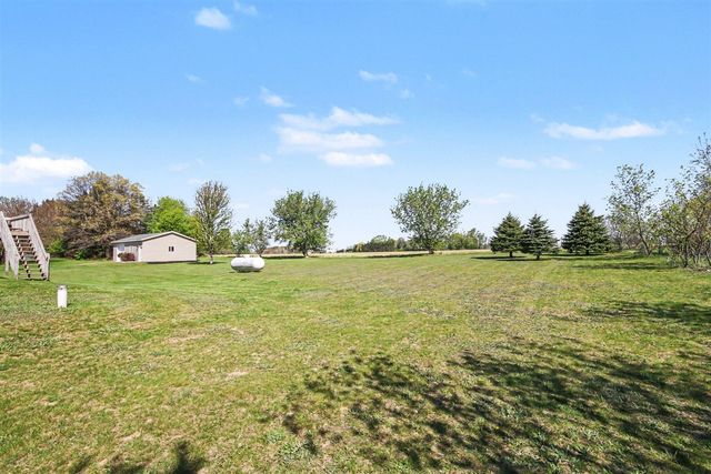 7864 County Farm Road, Greenville, MI 48838