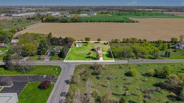 7864 County Farm Road, Greenville, MI 48838