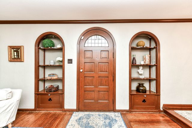 5683 Winthrop Avenue, Indianapolis, IN 46220