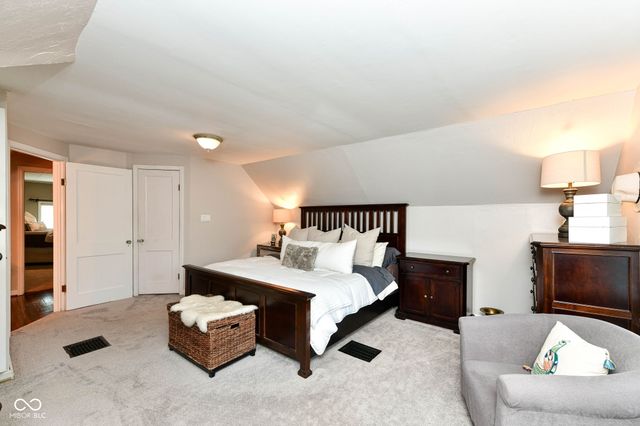 5683 Winthrop Avenue, Indianapolis, IN 46220