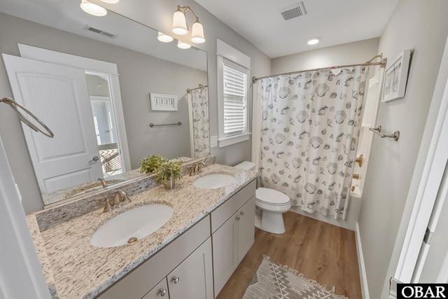 111 Carolyn Drive Unit E, Kill Devil Hills, NC 27948