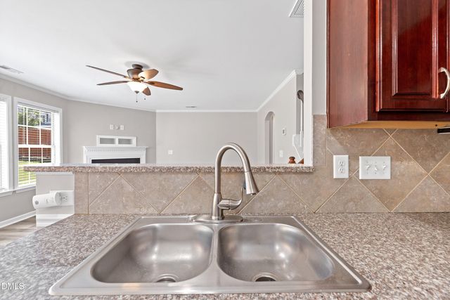 859 Bridlemine, Fuquay Varina, NC 27526