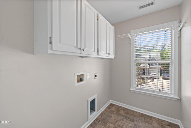 859 Bridlemine, Fuquay Varina, NC 27526