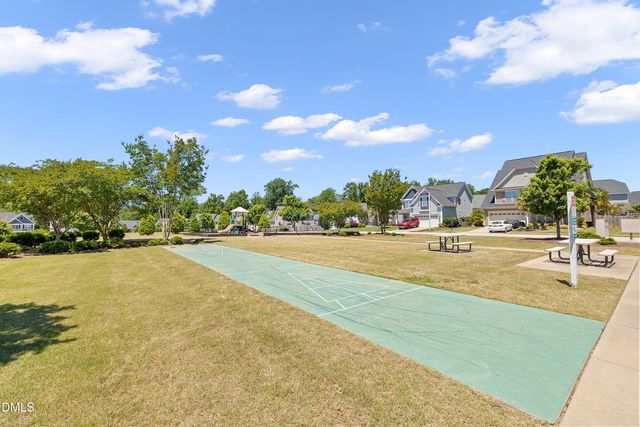 859 Bridlemine, Fuquay Varina, NC 27526