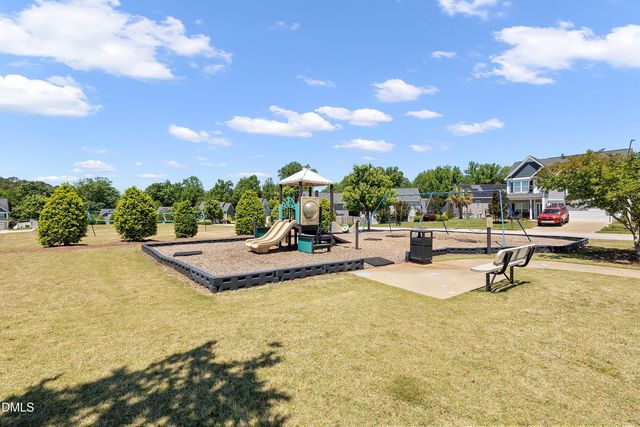 859 Bridlemine, Fuquay Varina, NC 27526