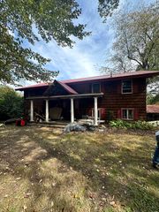 70 N Main Street, New Salem, MA 01355