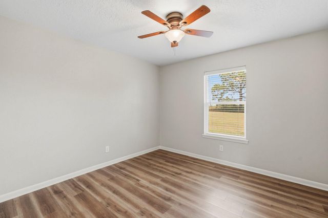 2707 Straznicky Road, Beasley, TX 77417