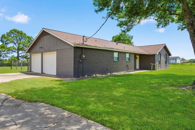 2707 Straznicky Road, Beasley, TX 77417