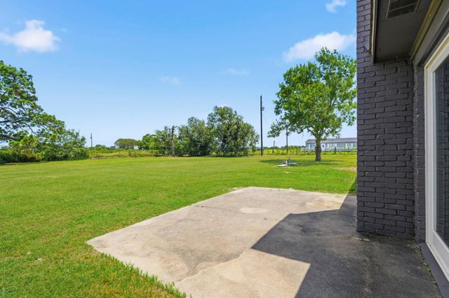 2707 Straznicky Road, Beasley, TX 77417