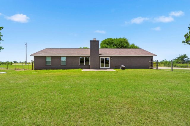 2707 Straznicky Road, Beasley, TX 77417