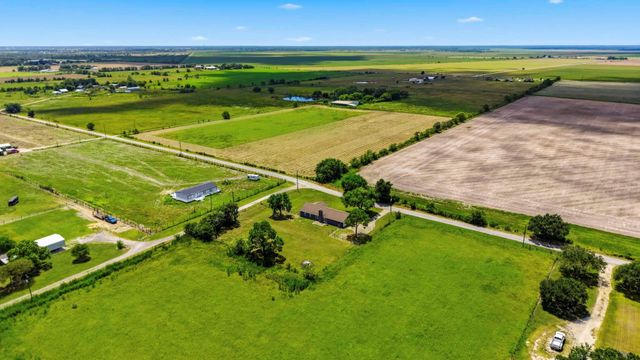 2707 Straznicky Road, Beasley, TX 77417