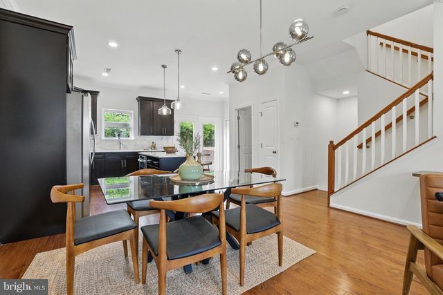 402 WOODCREST DR SE, Washington, DC 20032