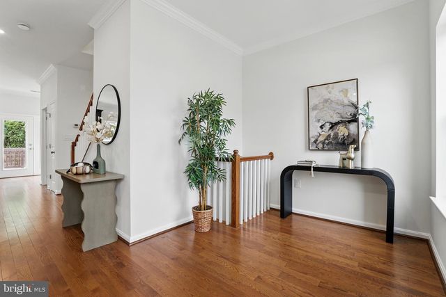 402 WOODCREST DR SE, Washington, DC 20032
