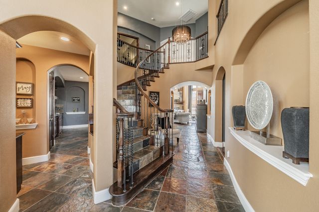 3909 Aquatic Drive, Carrollton, TX 75007