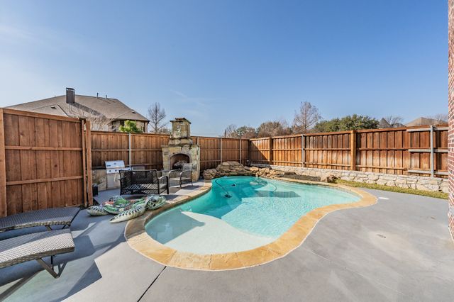 3909 Aquatic Drive, Carrollton, TX 75007