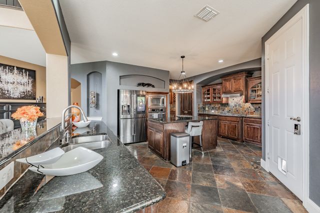 3909 Aquatic Drive, Carrollton, TX 75007