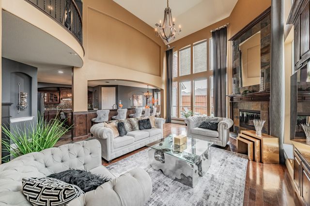 3909 Aquatic Drive, Carrollton, TX 75007