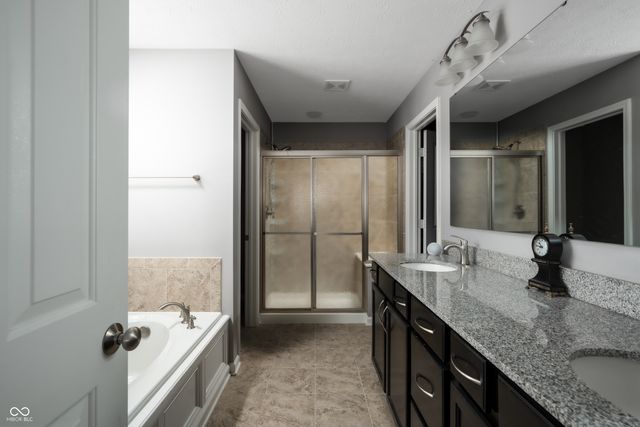 14116 Knightstown Way, Carmel, IN 46033