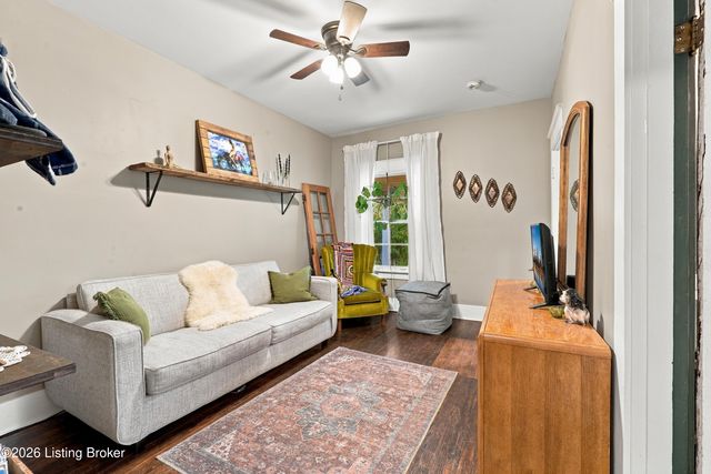 2910 Garfield Ave, Louisville, KY 40212