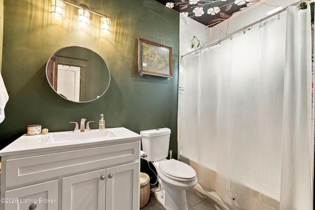 2910 Garfield Ave, Louisville, KY 40212