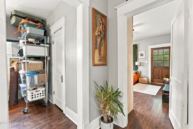 2910 Garfield Ave, Louisville, KY 40212