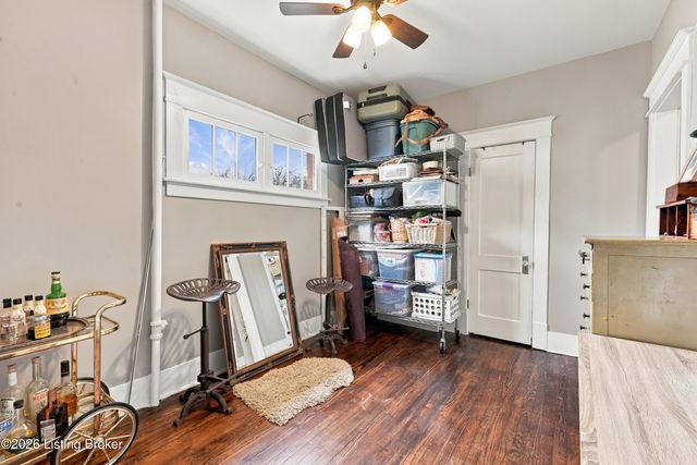 2910 Garfield Ave, Louisville, KY 40212