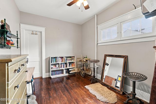 2910 Garfield Ave, Louisville, KY 40212