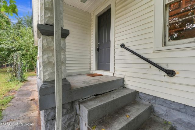 2910 Garfield Ave, Louisville, KY 40212