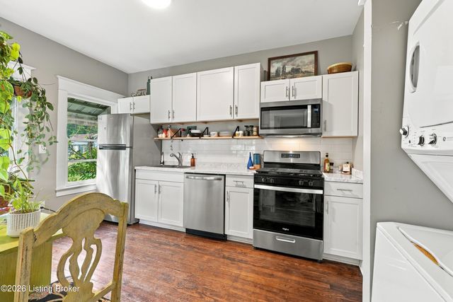 2910 Garfield Ave, Louisville, KY 40212
