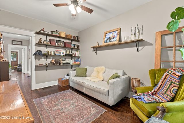 2910 Garfield Ave, Louisville, KY 40212