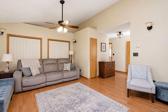 151-27 11th Avenue, Whitestone, NY 11357
