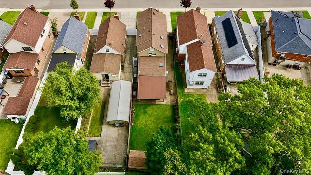 151-27 11th Avenue, Whitestone, NY 11357