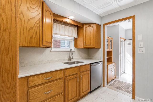 151-27 11th Avenue, Whitestone, NY 11357