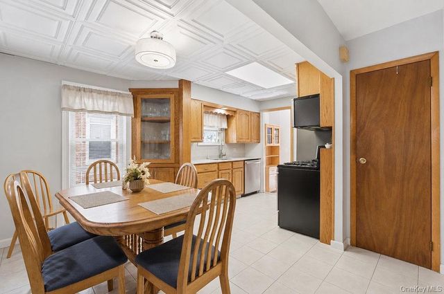 151-27 11th Avenue, Whitestone, NY 11357
