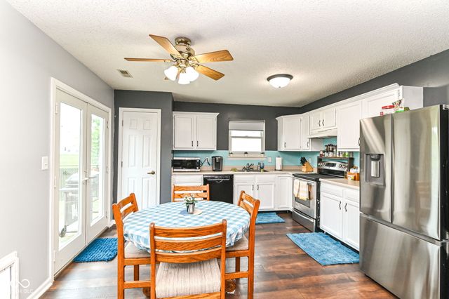 133 Brixton Woods West Drive, Pittsboro, IN 46167