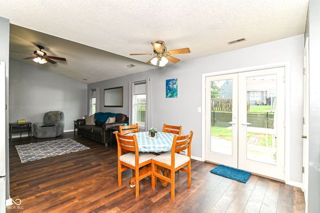 133 Brixton Woods West Drive, Pittsboro, IN 46167