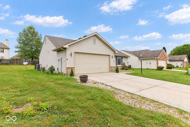 133 Brixton Woods West Drive, Pittsboro, IN 46167