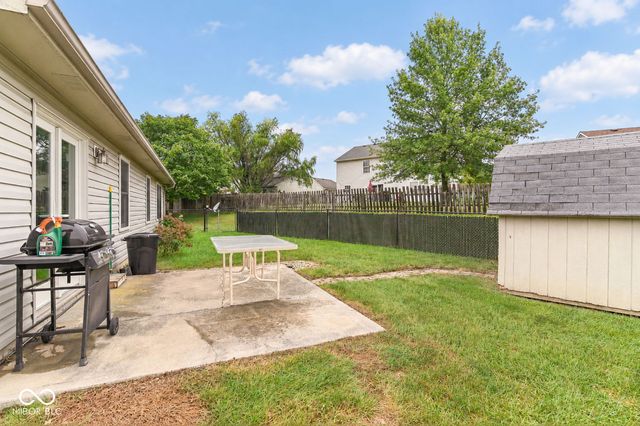 133 Brixton Woods West Drive, Pittsboro, IN 46167