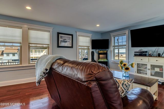 6 Webb Avenue 4, Ocean Grove, NJ 07756