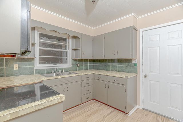 100 S 13th Ave, Paragould, AR 72450