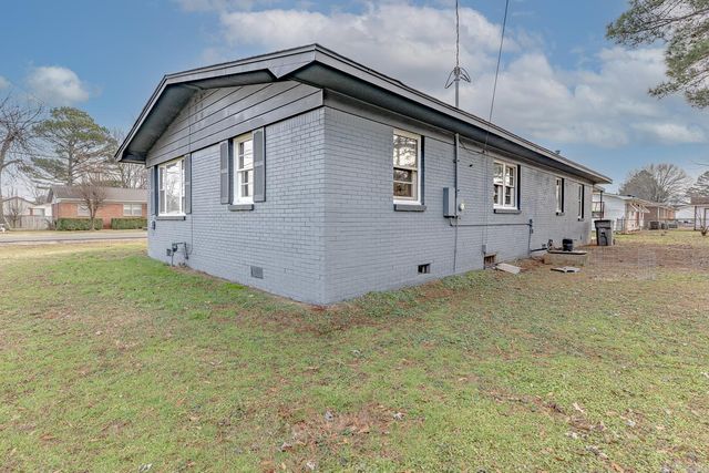 100 S 13th Ave, Paragould, AR 72450