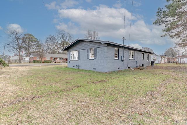 100 S 13th Ave, Paragould, AR 72450