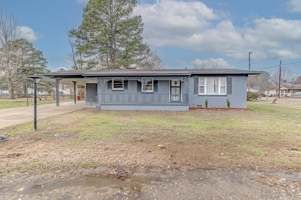 100 S 13th Ave, Paragould, AR 72450