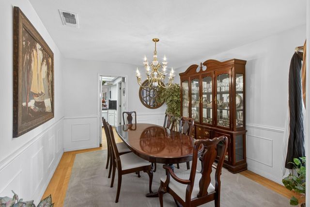 226 Firestone Dr, Roseville, CA 95678