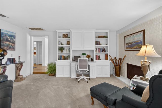 226 Firestone Dr, Roseville, CA 95678