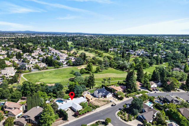 226 Firestone Dr, Roseville, CA 95678