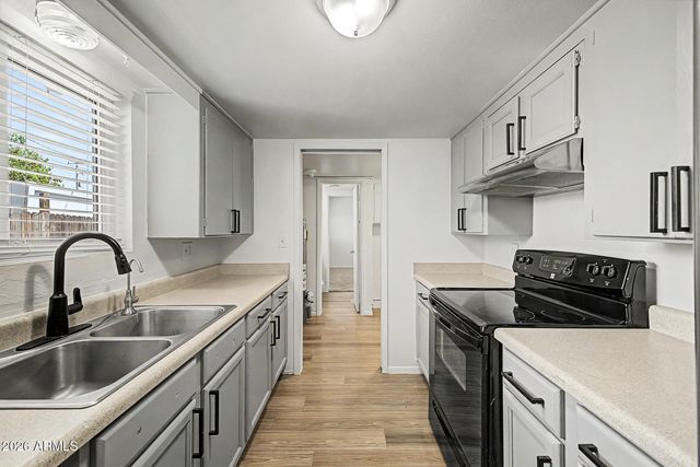 317 N ELM Street, Gilbert, AZ 85234