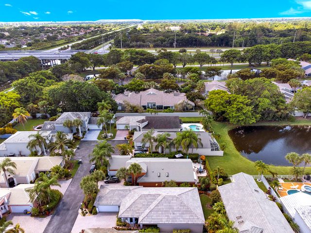 22831 Windsor Wood Court, Boca Raton, FL 33433